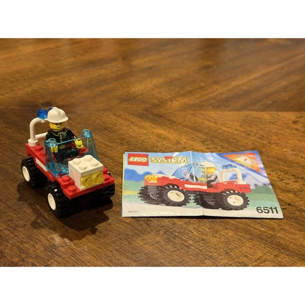 LEGO‎ System 6511 Fire Chiefs Car Vintage 1990 Town Set with Minifigure Manual